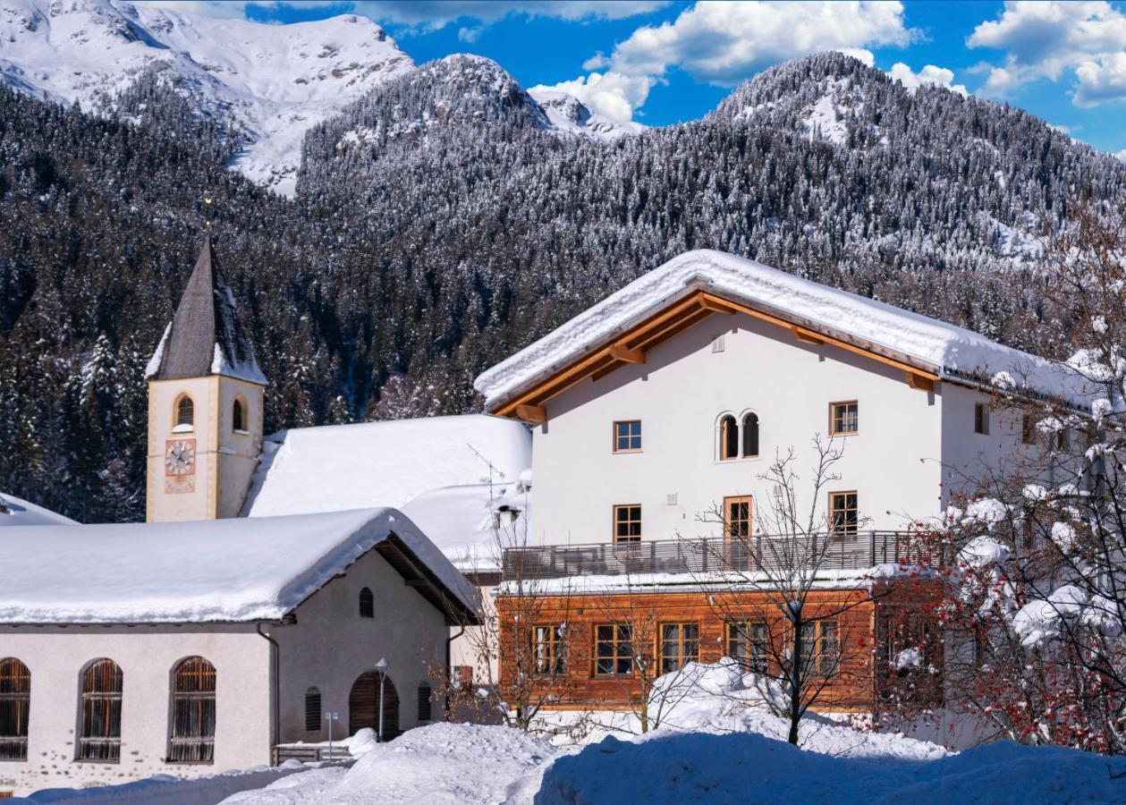 Zum Hirschen Boutique Hotel Val Di Non Unsere Liebe Frau im Walde Exterior foto