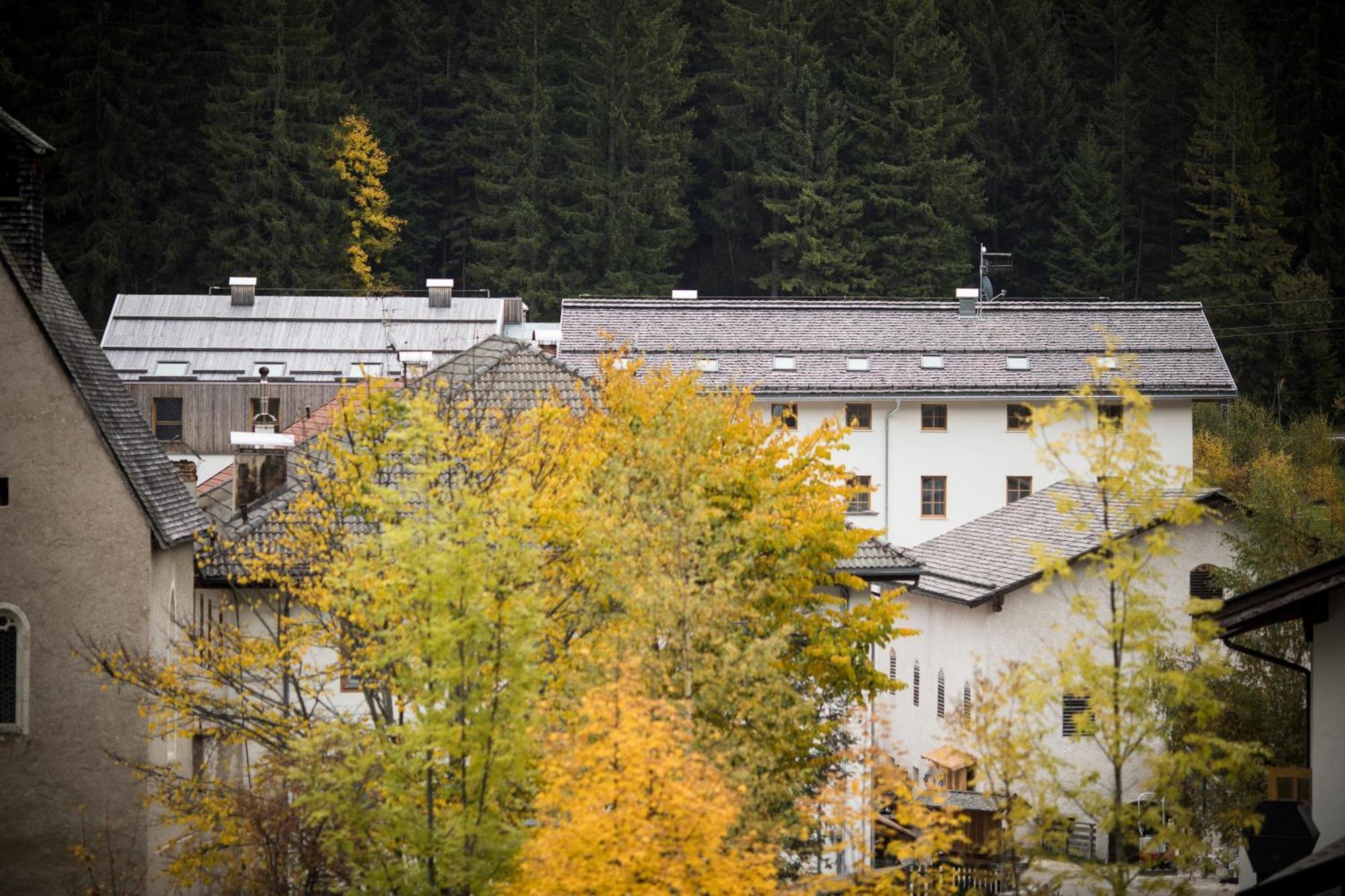 Zum Hirschen Boutique Hotel Val Di Non Unsere Liebe Frau im Walde Exterior foto